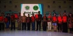Merek-merek Peraih `Halal Award 2016`