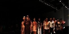 Detail Kontemporer Busana Tradisional Musa Widyatmodjo