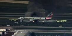 American Airlines Terbakar, 20 Orang Terluka