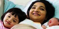 Momen Manis Krisdayanti Gendong Anak Ashanty