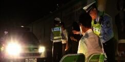 Pengemudi Pakai Lampu Jauh Sembarangan, Ini Sanksinya