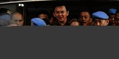 Ahok `Dikawal` Ratusan Pengacara