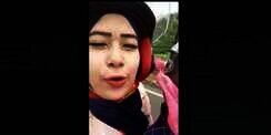 Jangan Ditiru, Nge-Vlog di Atas Motor Berujung Maut