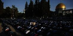 Israel Segera Larang Azan Masjid Pakai Pengeras Suara
