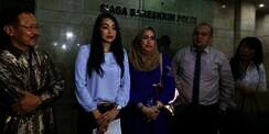 Suami 'Mesra' dengan Bella Sofie, Irene akan Lapor Polisi