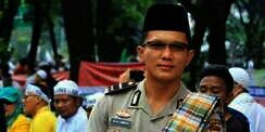 Sosok Misterius Polisi Ganteng di Aksi Damai 212