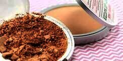 Selamatkan Compact Powder yang Hancur dengan Triks Ini