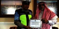Aiptu Sutisna, Polisi Korban Amukan Dora, Diundang Berhaji