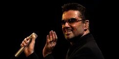 Penyanyi George Michael Meninggal Dunia