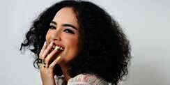 Perawatan Masker Teh untuk Si Rambut Keriting