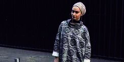 #HOTD: Denim dan Sweater, Paduan Trendi Yossra