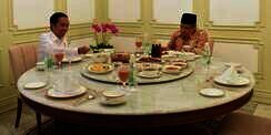 Jamu Makan Siang Ketum PBNU, Jokowi Bahas Islam Radikal