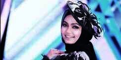 Pamer Cincin, Rina Nose Dilamar Mantan Suami?