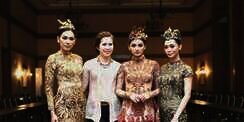 Kisah Wayang Melenggang ke New York Lewat Fesyen