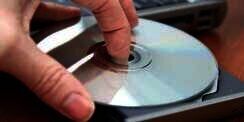 Dapat Rezeki Nomplok Saat Sewa Film DVD, Ternyata Isinya...