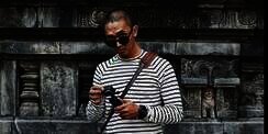 Foto Liburan Uus dan Istri ke Prambanan Dibully, Ada Apa?