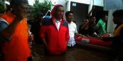 Sambangi Lokasi Banjir Cipinang Melayu, Anies Disambut Takbir