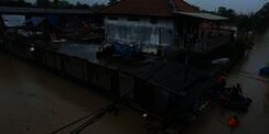 Jakarta Dikepung Banjir, 54 Wilayah Terendam Hingga 1,5 Meter