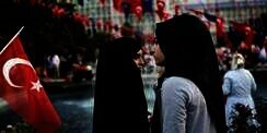 Tentara Wanita Turki Boleh Berhijab, Alhamdulillah...