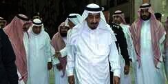 Keliling Asia, Raja Salman Jualan 5% Saham Aramco?