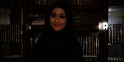 Kisah Selly Hasan Si 'Saras 008' yang Putuskan Berhijab
