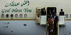 Detik-detik Kedatangan Raja Salman di Jakarta