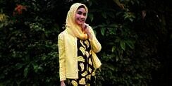 Berduka Ditinggal Ayah, Anisa Eks-Cherrybell Jatuh Sakit