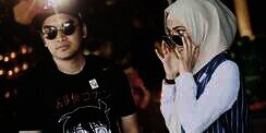 Intip Kompaknya Gaya Rina Nose Bersama Mantan Suami