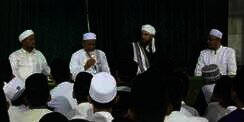 Kebaikan Akhlak Muslim Bimbing Warga Inggris Jadi Mualaf