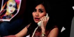 Ayu Ting Ting Kenakan Tas Puluhan Juta, Netizen Tak Percaya