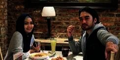 Lihat Foto Ini, Rina Nose Beri `Kode` Ingin Menikah?