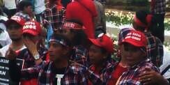 Isak Tangis Para Pendukung Ahok