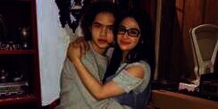 Foto Dewi Perssik dan Dul Jadi Sorotan