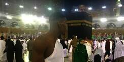 Video Pemain Bola Termahal Sejagat Buka Puasa di Masjid Nabawi