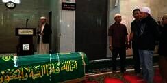 Ustaz Zacky Mirza Imami Salat Jenazah Jupe