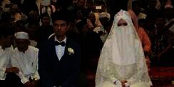 Mengenal Lebih Dekat Sonia Ristanti, Istri Muzammil Hasballah