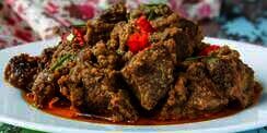 Makanan Terenak di Dunia: Rendang dan Nasi Goreng