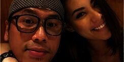 Romantis, Hadiah Sammy Simorangkir ke Vivien di Resepsi Nikah