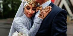 Suami, Lakukan Hal Ini Agar Istri Senantiasa Cantik!