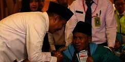 Jemaah Haji Indonesia Dilarang Selfie dengan Unta