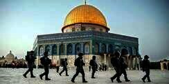 Israel Mundur dari Al Aqsa, Warga Palestina Bersorak