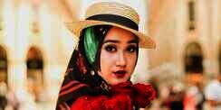 Memadukan Jilbab dengan Topi yang Kekinian ala Hijaber
