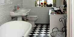 Jangan Sampai Ada WC di Rumah Menghadap Kiblat