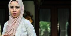 Ide Hijaber Padukan Kimono dengan Kain Batik Ini Layak Ditiru