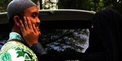 Caisar Kirim SMS Usai Indadari Gugat Cerai, Begini Isinya