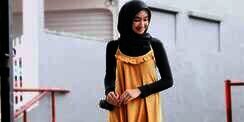 Bella Almira: `Slip Dress` Temani Acara Santai