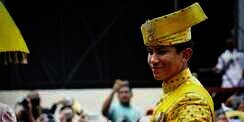 Tampannya Pangeran Brunei Darussalam, Bikin Cewek Meleleh