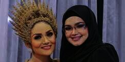 KD Kelepasan Ungkap Jenis Kelamin Calon Bayi Siti Nurhaliza?