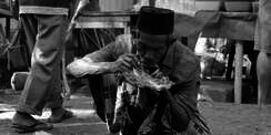 Hidup Miskin atau Kaya, Lebih Utama Mana?