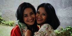 Mirip Banget, Ikke Nurjanah & Putri yang Sering Dikira Kembar